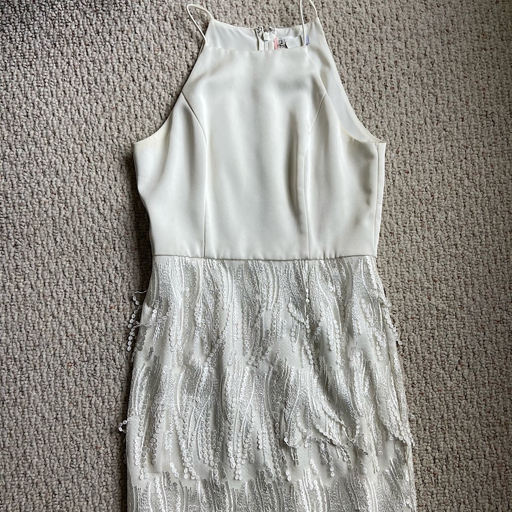 Minuet Dress, Size M, White color